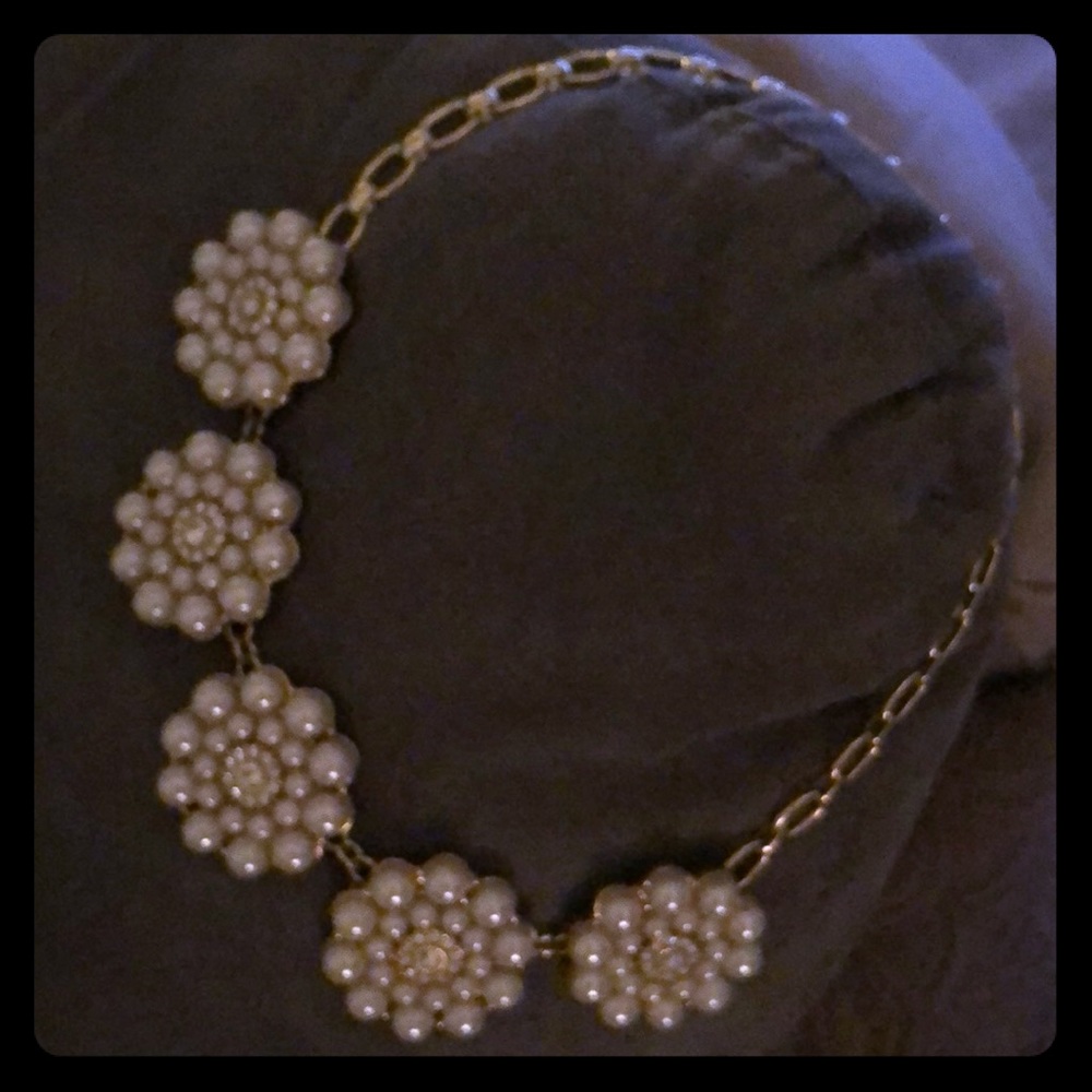 Faux pearl statement necklace